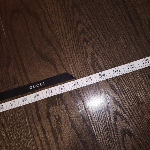 Authentic Gucci Ribbon - Picture 2 of 2